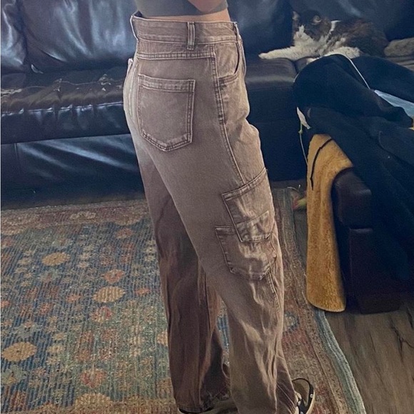 Brown cargo pants - Picture 3 of 3